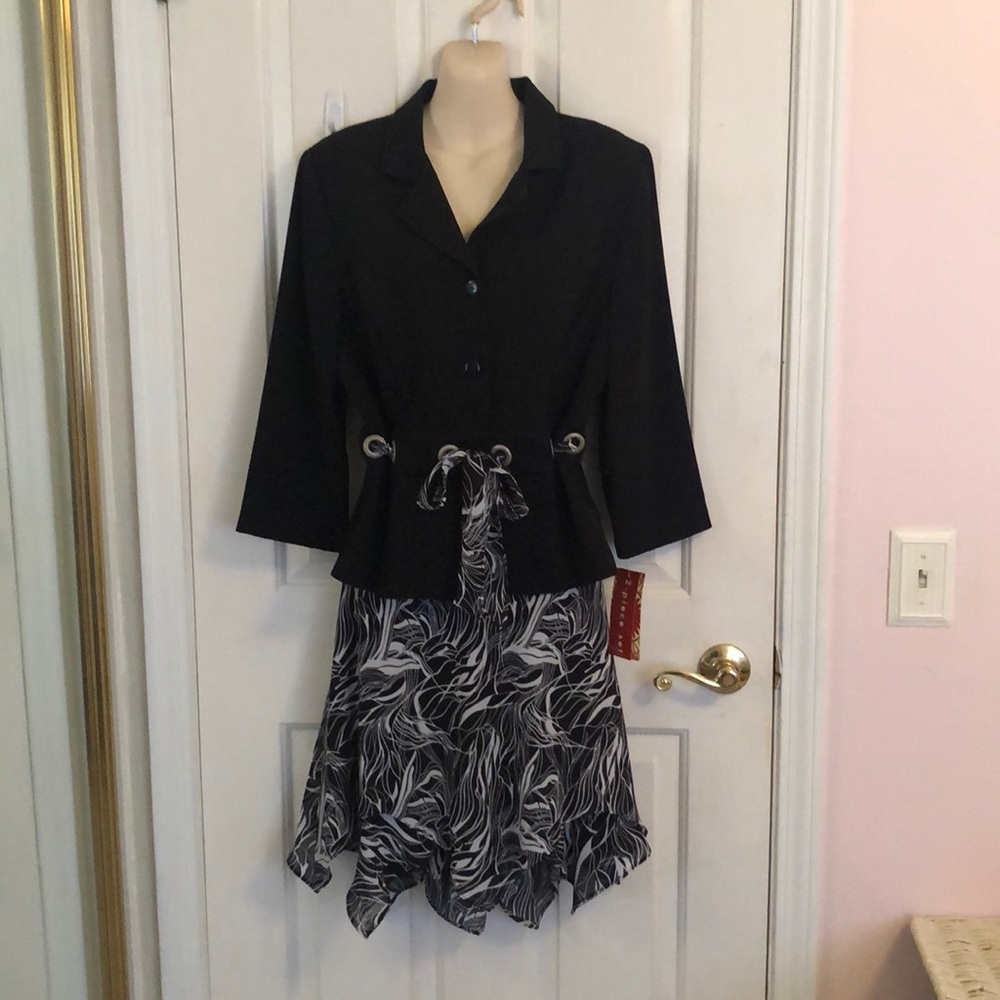 NWT Skirt suit.